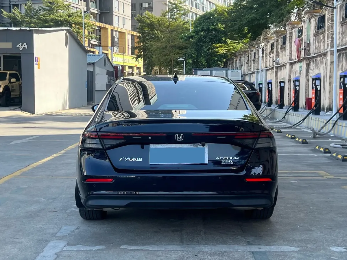 2023 Honda Accord 2.0L 148HP L4 E-CVT PHEV 17.7KWH,autocango,china used car exporter,china ev exporter,chinese used car exporter,chinese used ev exporter