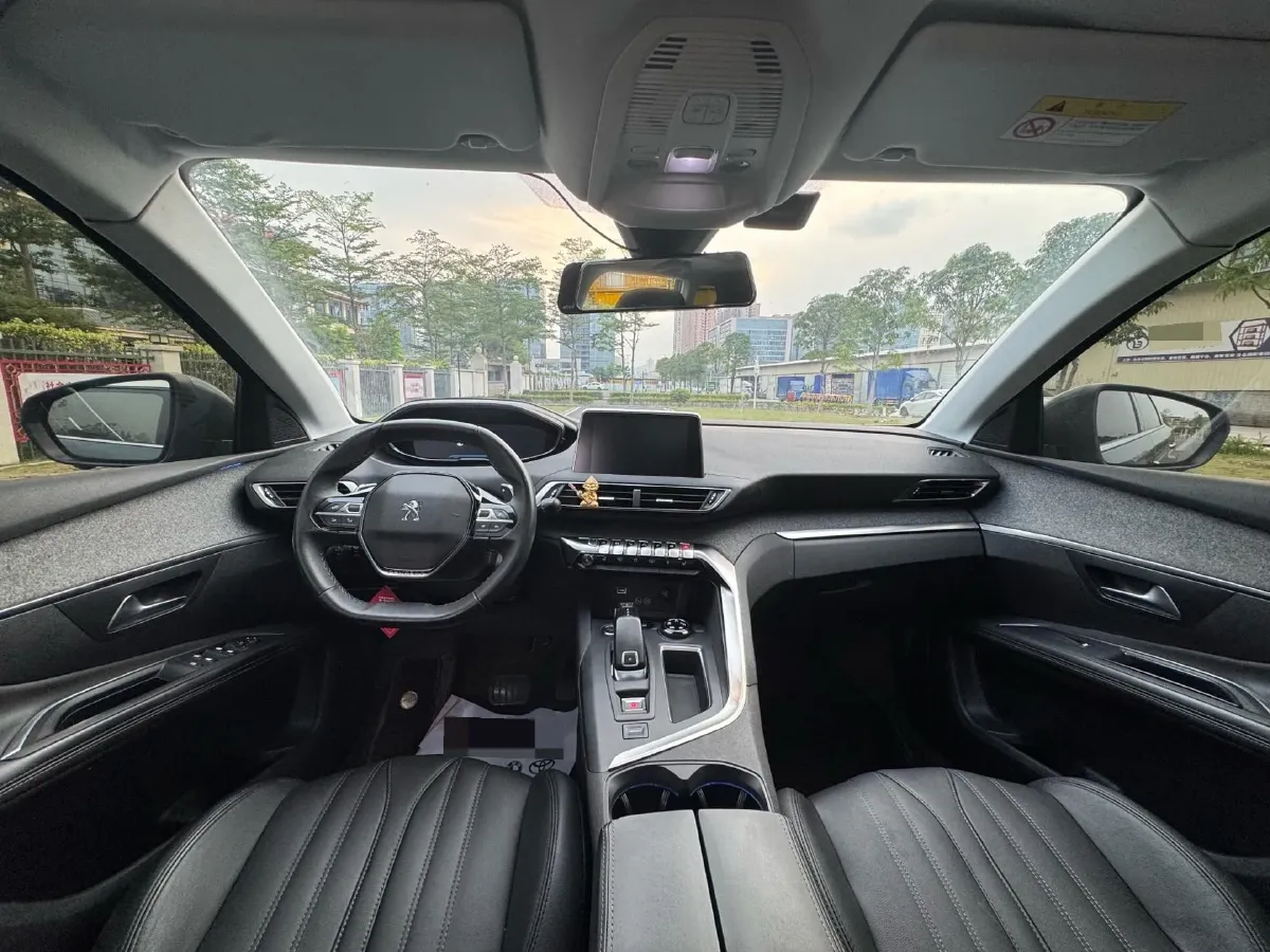 2017 Peugeot 5008 1.8T 204HP L4 6AT,autocango,china used car exporter,china ev exporter,chinese used car exporter,chinese used ev exporter