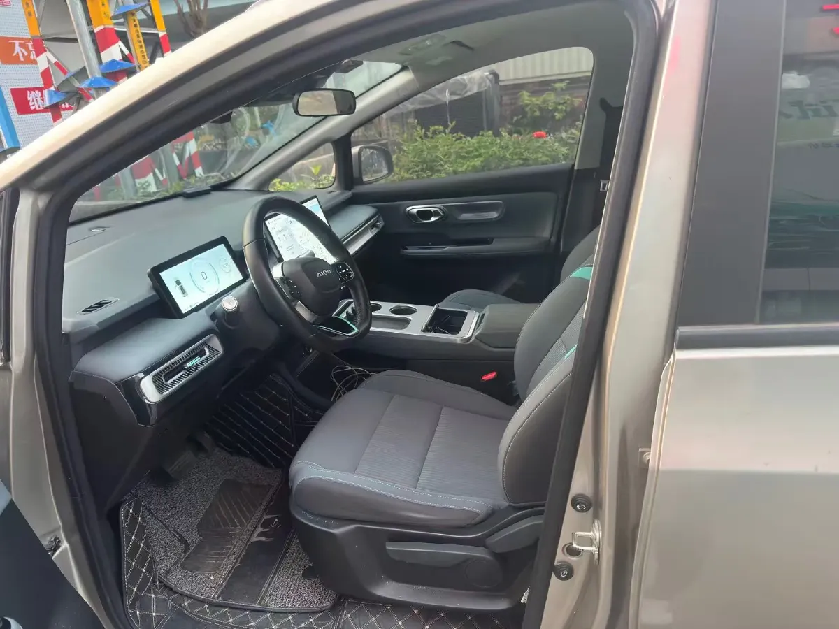 2023 GAC Trumpchi GS4 1.5T 177HP L4 6AT,autocango,china used car exporter,china ev exporter,chinese used car exporter,chinese used ev exporter