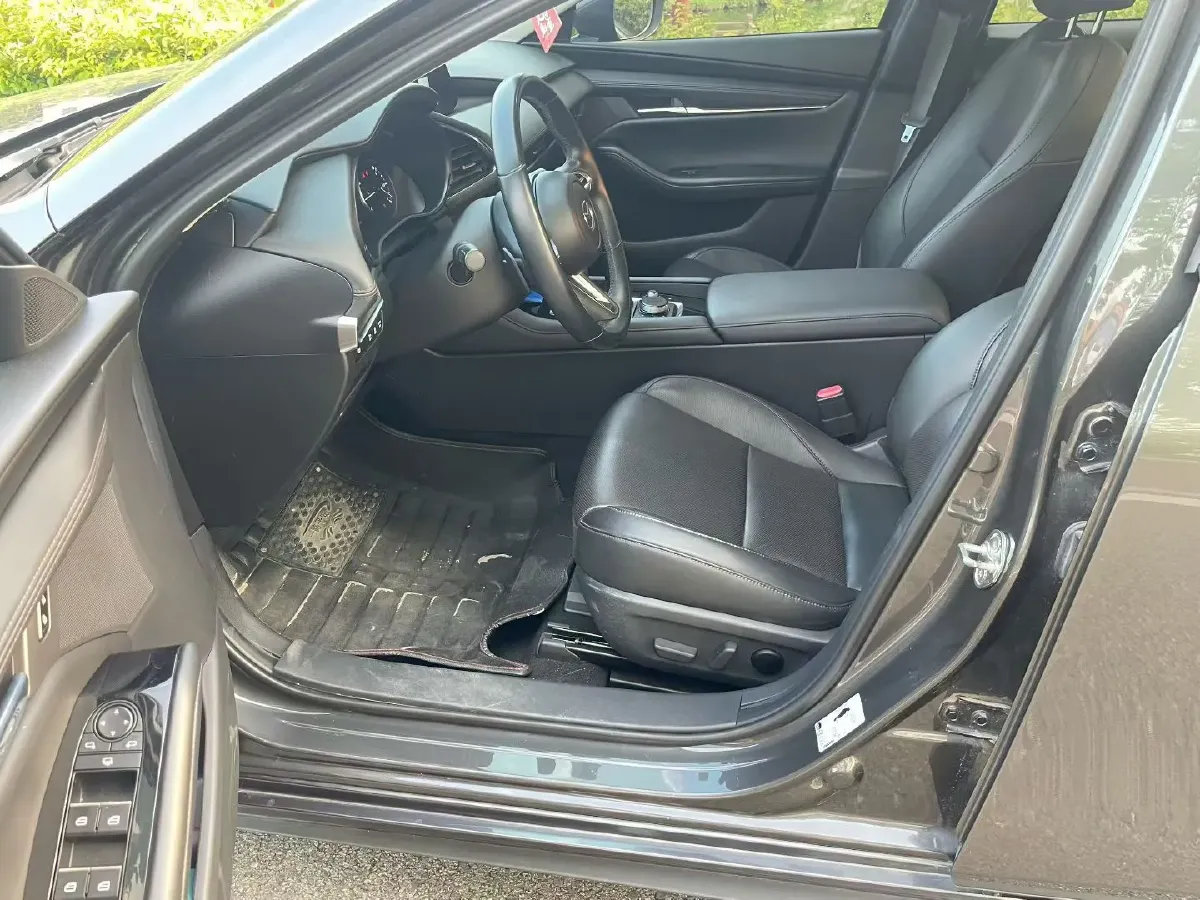 2022 Mazda 3 Axela 2.0L 158HP L4 6AT,autocango,china used car exporter,china ev exporter,chinese used car exporter,chinese used ev exporter