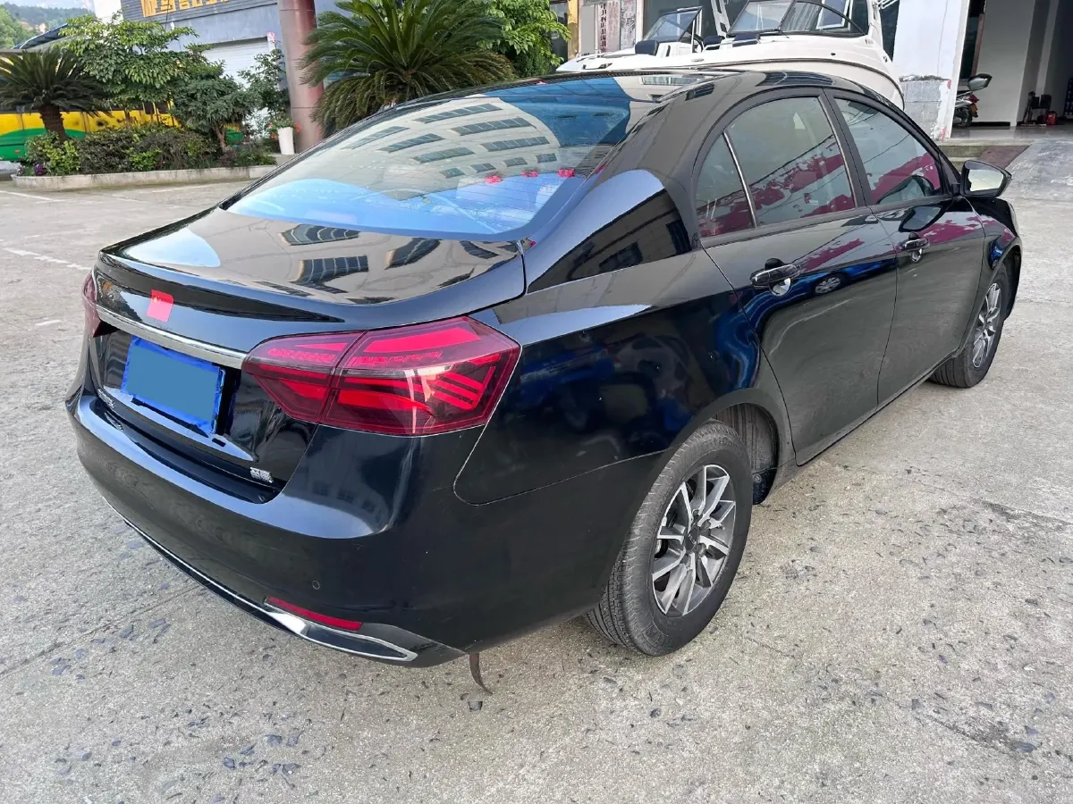 2019 Geely Emgrand 1.5L 109HP L4 5MT,autocango,china used car exporter,china ev exporter,chinese used car exporter,chinese used ev exporter