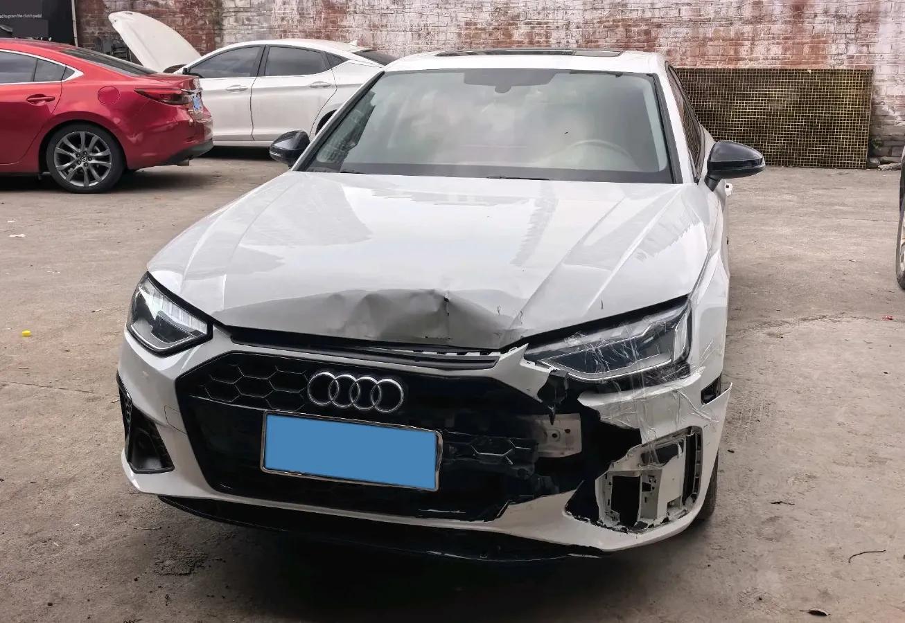 2022 Audi A4L 2.0T 190HP L4 7DCT,autocango,china used car exporter,china ev exporter,chinese used car exporter,chinese used ev exporter