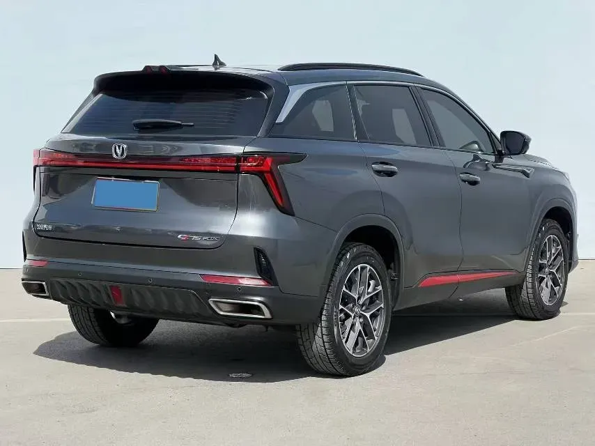 2022 ChangAn CS75 Plus 1.5T 188HP L4 8AT,autocango,china used car exporter,china ev exporter,chinese used car exporter,chinese used ev exporter