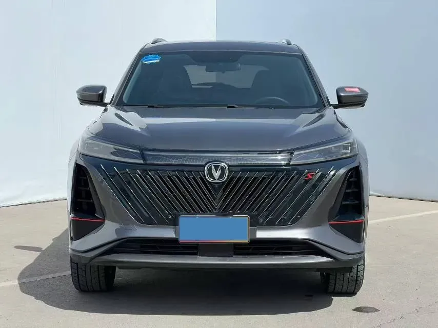 2022 ChangAn CS75 Plus 1.5T 188HP L4 8AT,autocango,china used car exporter,china ev exporter,chinese used car exporter,chinese used ev exporter