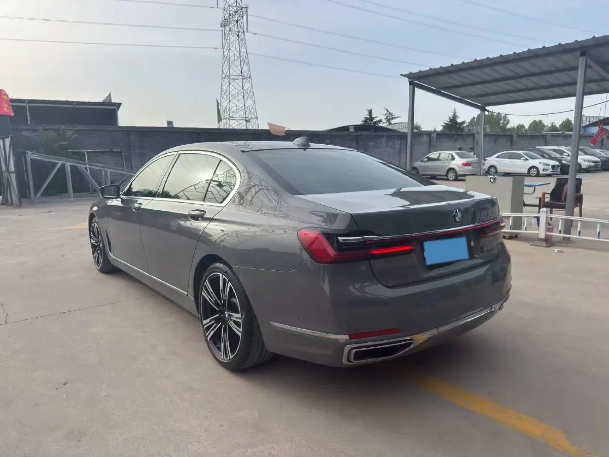 2019 BMW 7 Series 3.0T 340HP L6 8AT,autocango,china used car exporter,china ev exporter,chinese used car exporter,chinese used ev exporter