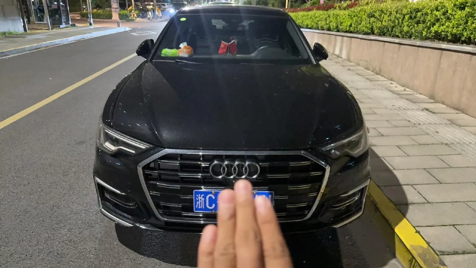 2024 Audi A6L 2.0T 245HP L4 7DCT,autocango,china used car exporter,china ev exporter,chinese used car exporter,chinese used ev exporter
