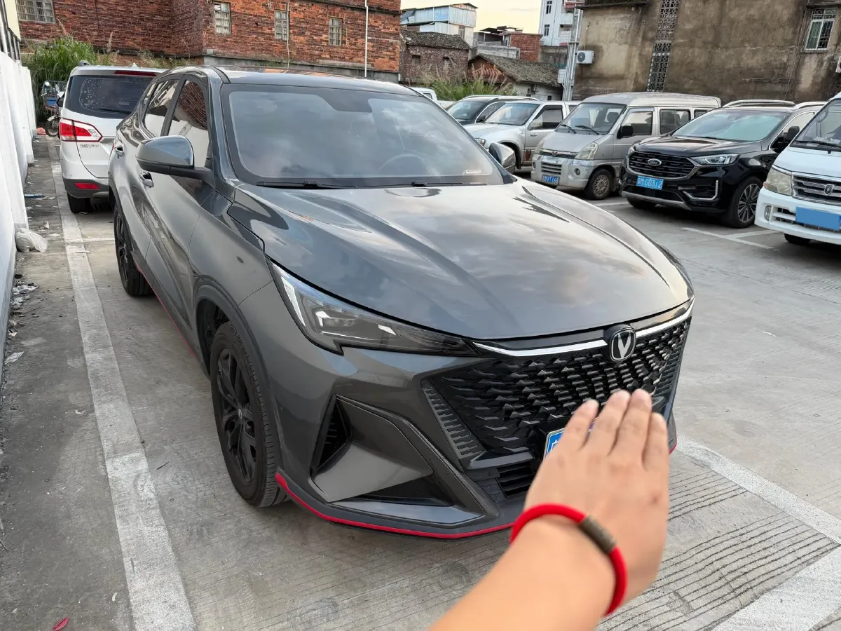 2024 ChangAn X5 PLUS 1.5T 188HP L4 7DCT,autocango,china used car exporter,china ev exporter,chinese used car exporter,chinese used ev exporter