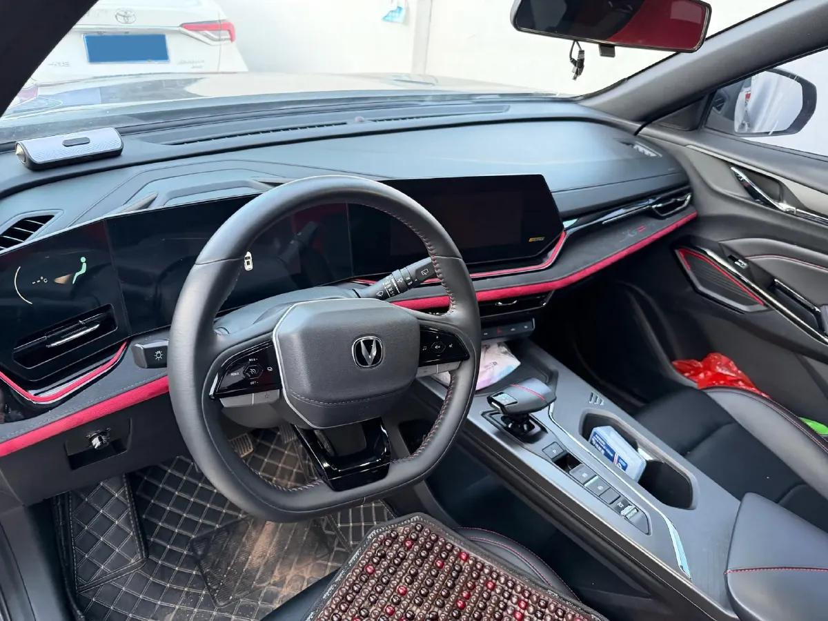 2024 ChangAn X5 PLUS 1.5T 188HP L4 7DCT,autocango,china used car exporter,china ev exporter,chinese used car exporter,chinese used ev exporter