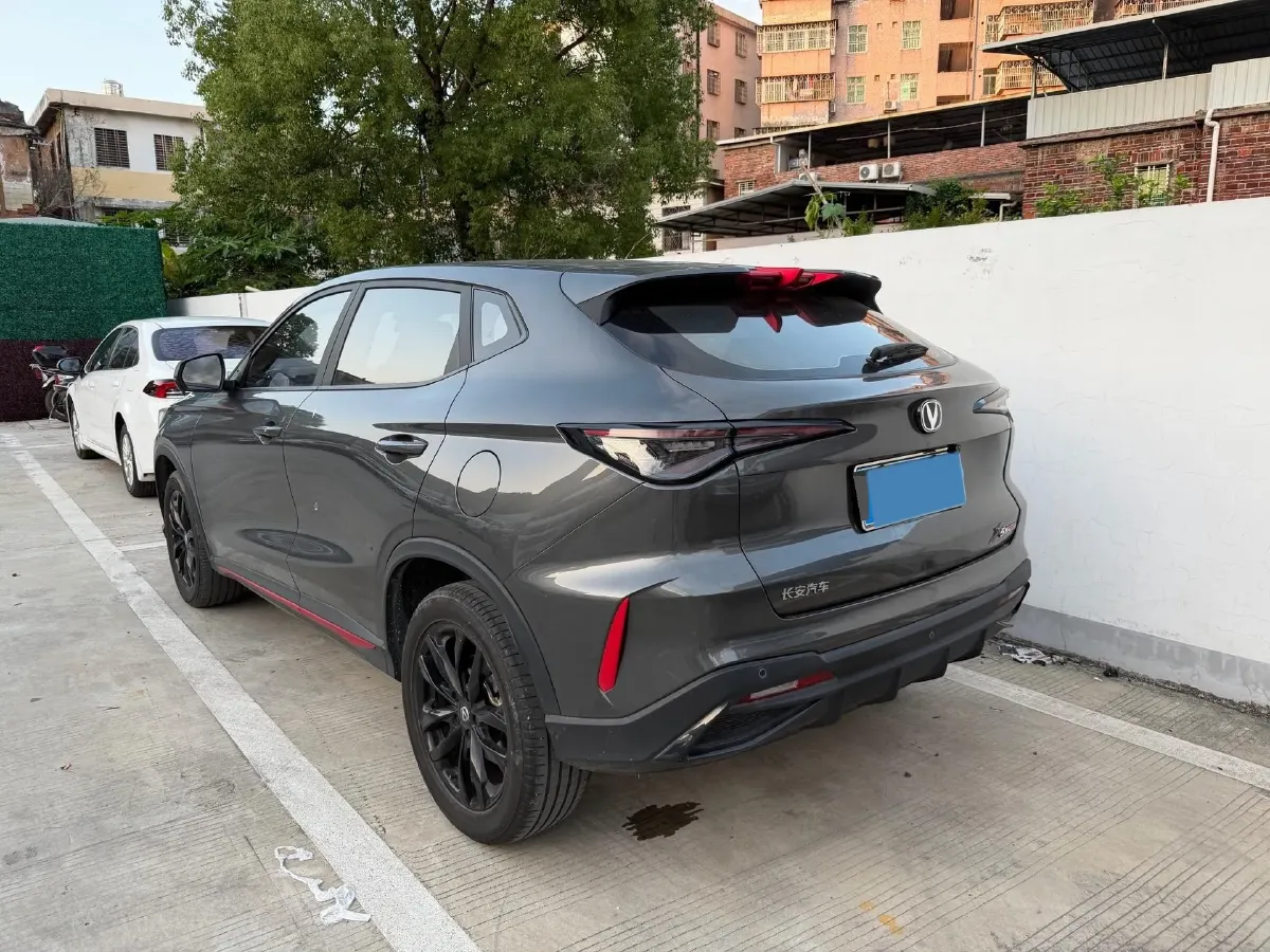 2024 ChangAn X5 PLUS 1.5T 188HP L4 7DCT,autocango,china used car exporter,china ev exporter,chinese used car exporter,chinese used ev exporter