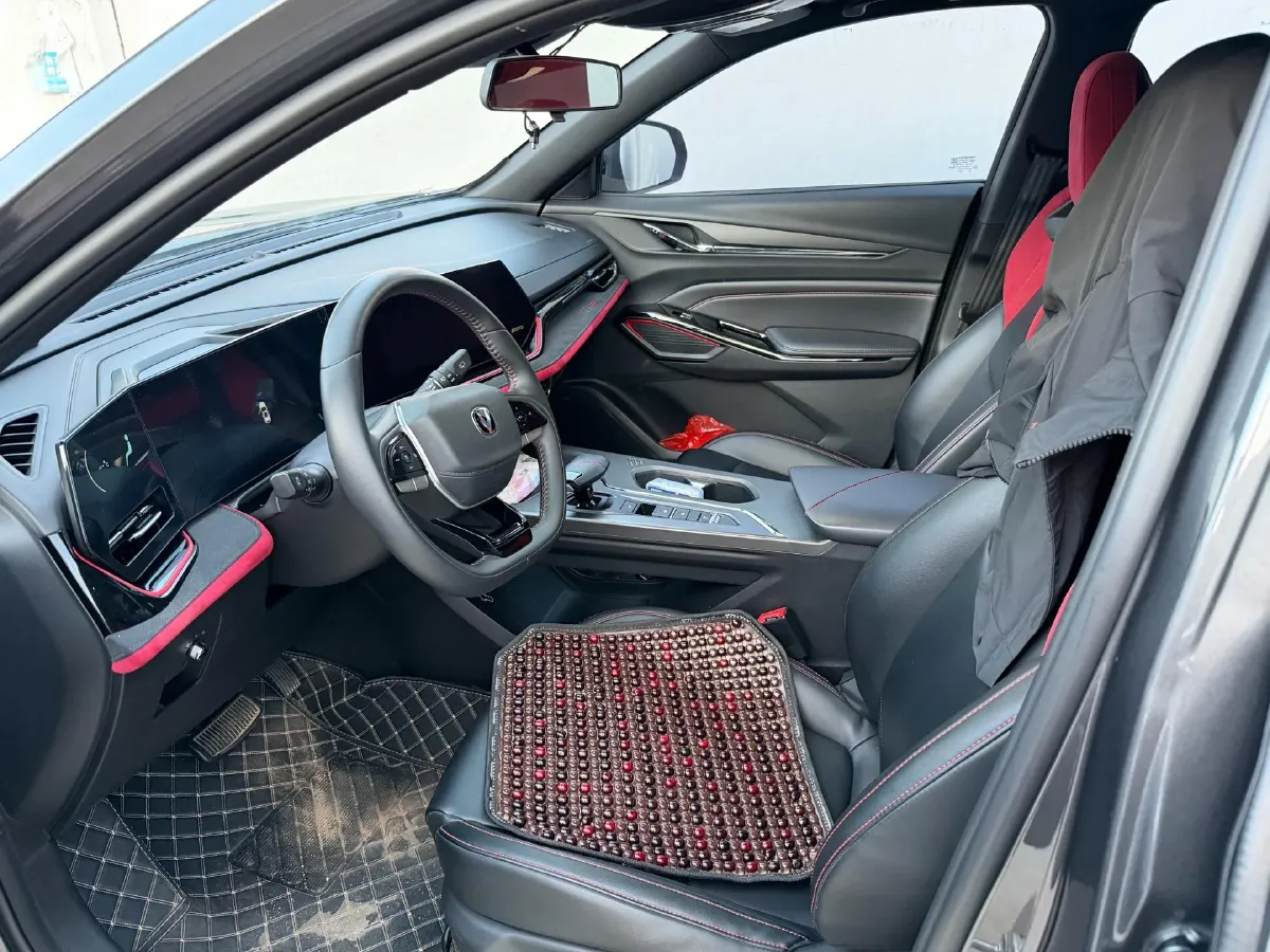 2024 ChangAn X5 PLUS 1.5T 188HP L4 7DCT,autocango,china used car exporter,china ev exporter,chinese used car exporter,chinese used ev exporter