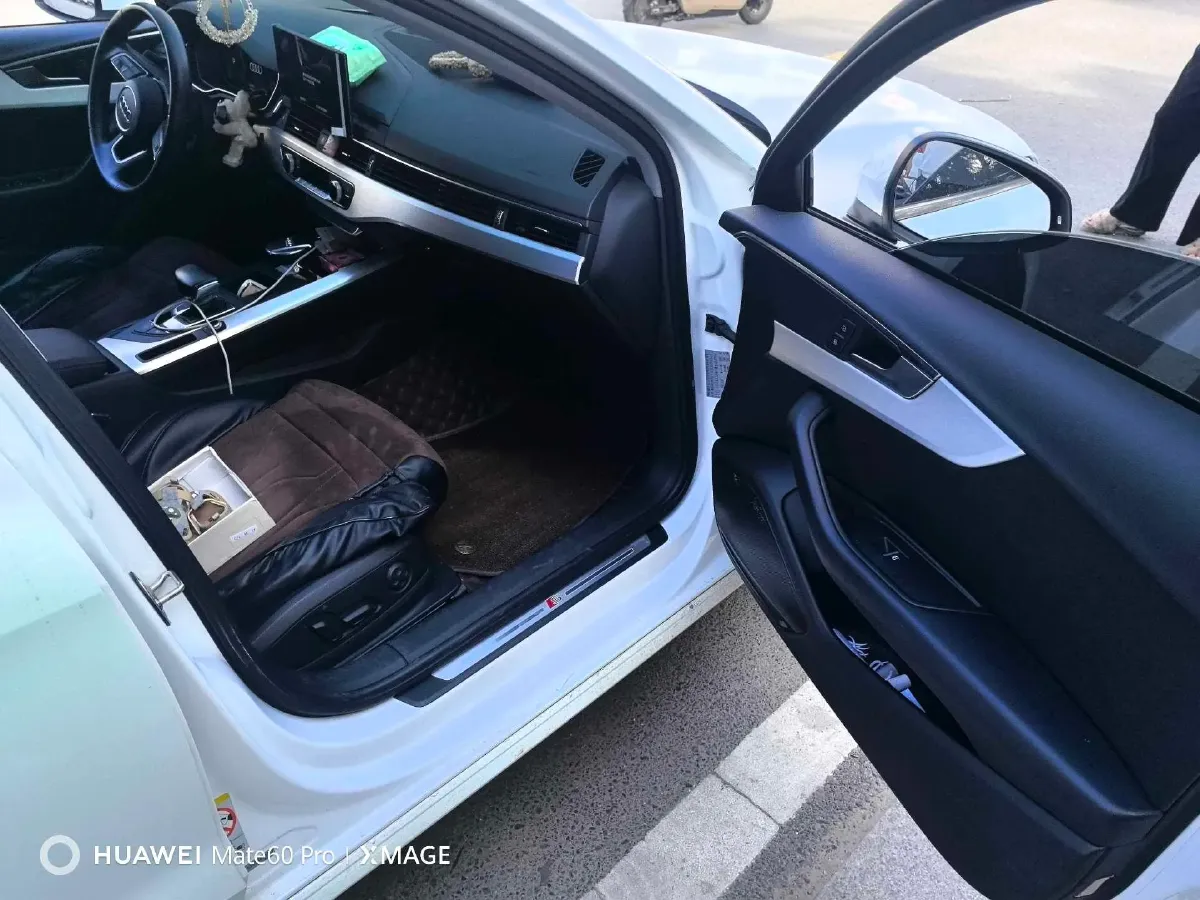 2020 Audi A4L 2.0T 190HP L4 7DCT,autocango,china used car exporter,china ev exporter,chinese used car exporter,chinese used ev exporter