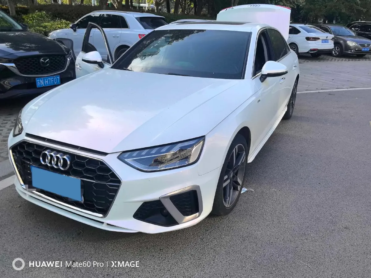 2020 Audi A4L 2.0T 190HP L4 7DCT,autocango,china used car exporter,china ev exporter,chinese used car exporter,chinese used ev exporter
