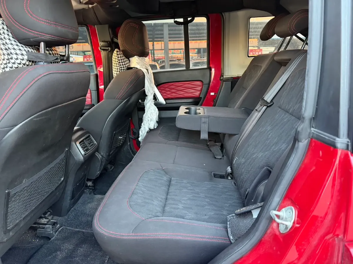 2018 Beijing BJ40 2.0T 150HP L4 6MT,autocango,china used car exporter,china ev exporter,chinese used car exporter,chinese used ev exporter