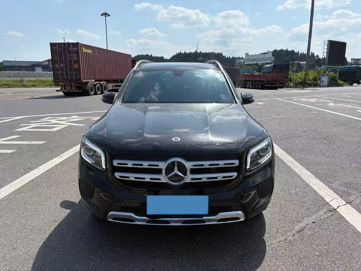 2022 Mercedes-Benz GLB Class 2.0T 190HP L4 8DCT,autocango,china used car exporter,china ev exporter,chinese used car exporter,chinese used ev exporter