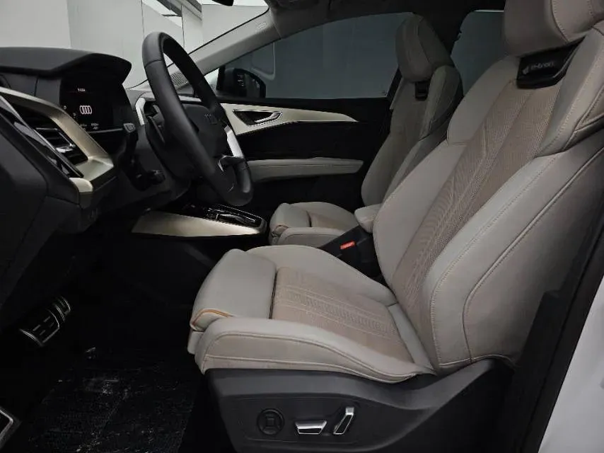 2023 Audi Q5 e-tron BEV 83.4KWH,autocango,china used car exporter,china ev exporter,chinese used car exporter,chinese used ev exporter