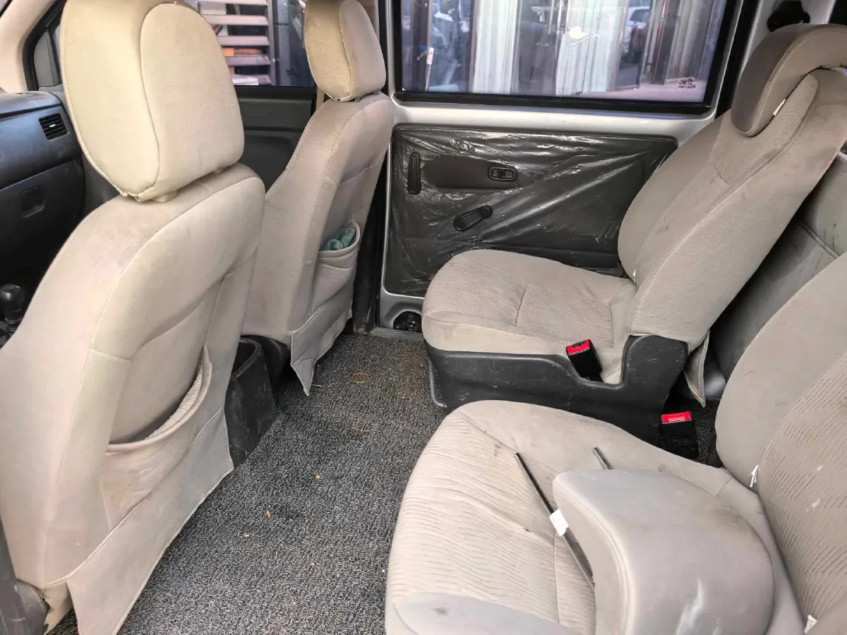 2019 WuLing RongGuang V 1.5L 99HP L4 6MT,autocango,china used car exporter,china ev exporter,chinese used car exporter,chinese used ev exporter