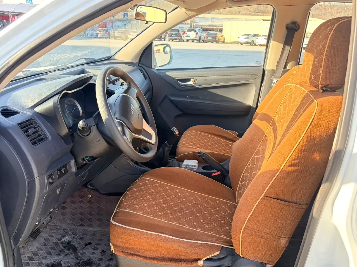 2018 Isuzu Jim 2.8T 116HP L4 5MT,autocango,china used car exporter,china ev exporter,chinese used car exporter,chinese used ev exporter