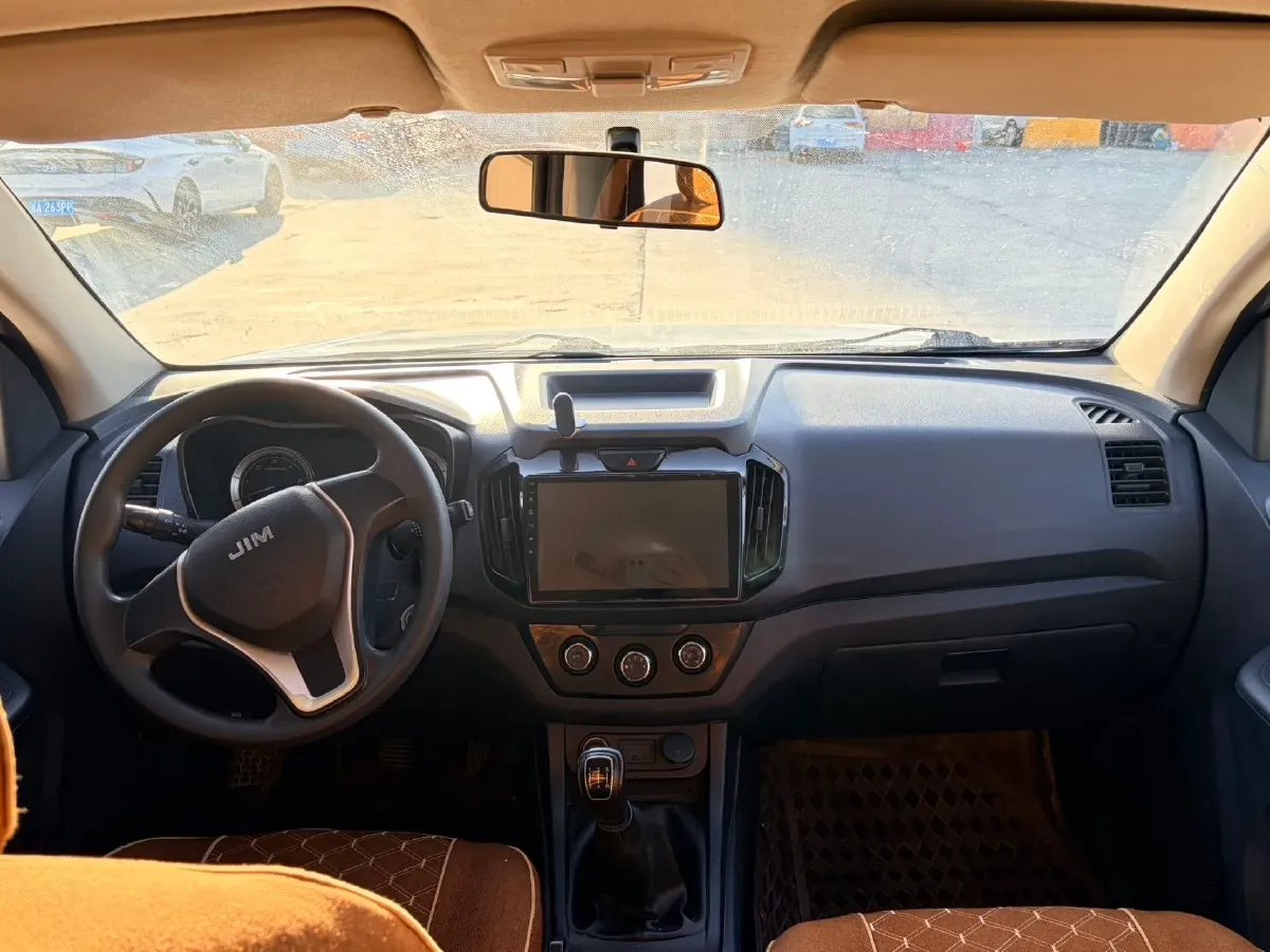 2018 Isuzu Jim 2.8T 116HP L4 5MT,autocango,china used car exporter,china ev exporter,chinese used car exporter,chinese used ev exporter