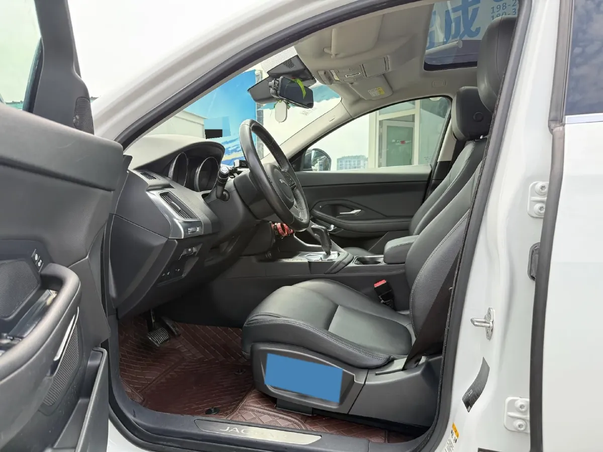 2018 Mercedes-Benz C Class 1.6T 156HP L4 9AT,autocango,china used car exporter,china ev exporter,chinese used car exporter,chinese used ev exporter