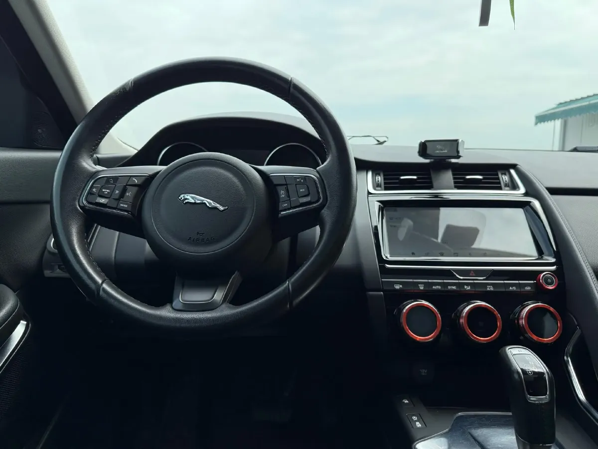 2018 Mercedes-Benz C Class 1.6T 156HP L4 9AT,autocango,china used car exporter,china ev exporter,chinese used car exporter,chinese used ev exporter