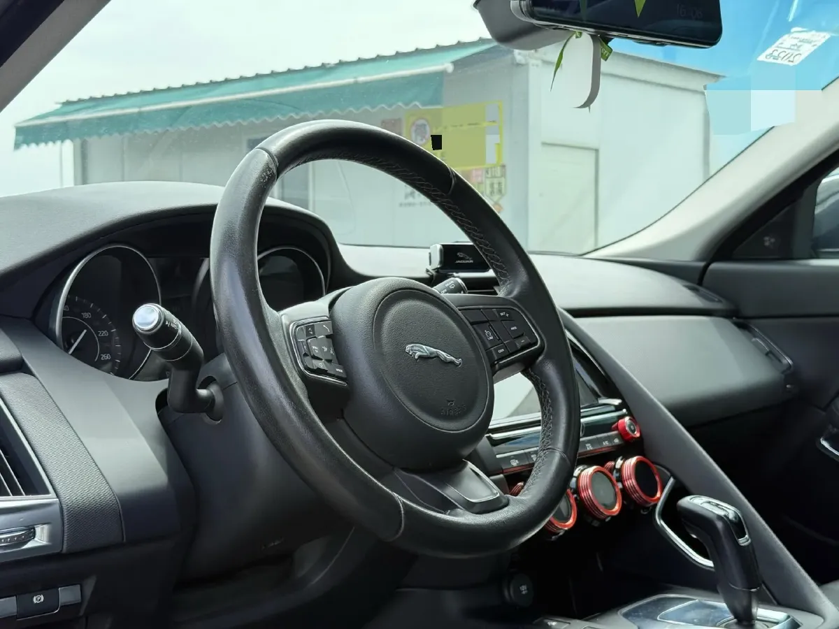 2018 Mercedes-Benz C Class 1.6T 156HP L4 9AT,autocango,china used car exporter,china ev exporter,chinese used car exporter,chinese used ev exporter