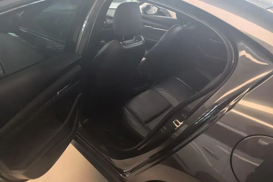 2023 Mazda 3 Axela 2.0L 158HP L4 6AT,autocango,china used car exporter,china ev exporter,chinese used car exporter,chinese used ev exporter