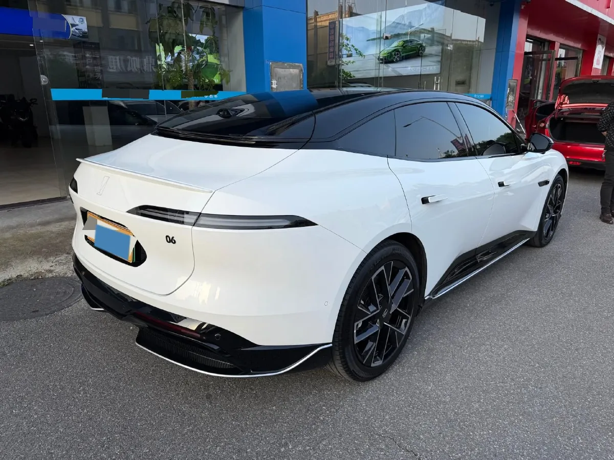 2025 Avatr 06 BEV,autocango,china used car exporter,china ev exporter,chinese used car exporter,chinese used ev exporter