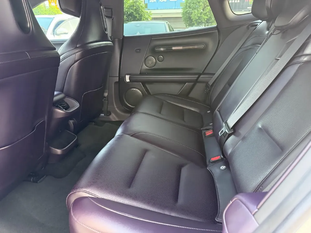 2025 Avatr 06 BEV,autocango,china used car exporter,china ev exporter,chinese used car exporter,chinese used ev exporter