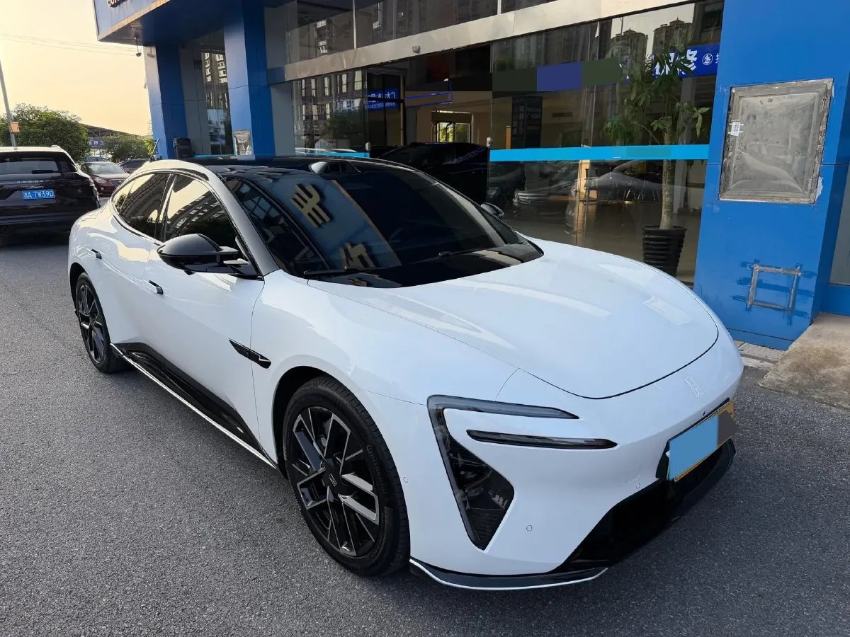 2025 Avatr 06 BEV,autocango,china used car exporter,china ev exporter,chinese used car exporter,chinese used ev exporter