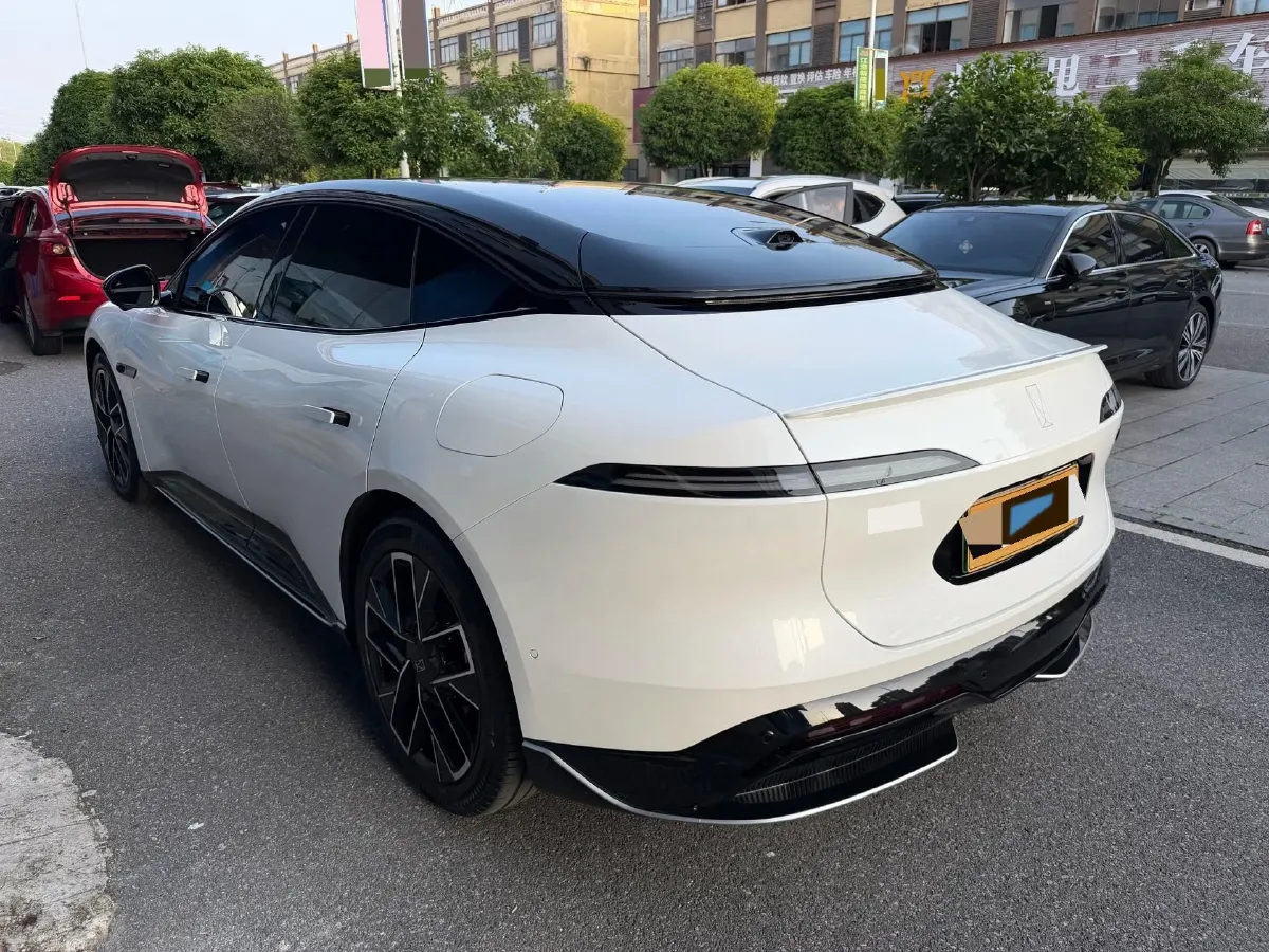 2025 Avatr 06 BEV,autocango,china used car exporter,china ev exporter,chinese used car exporter,chinese used ev exporter