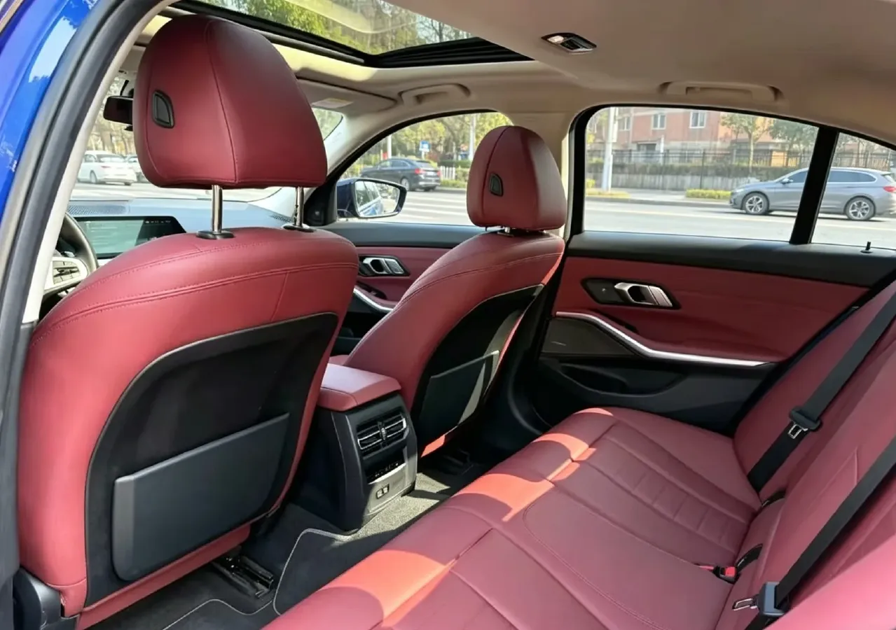 2021 BMW 3 Series 2.0T 184HP L4 8AT,autocango,china used car exporter,china ev exporter,chinese used car exporter,chinese used ev exporter