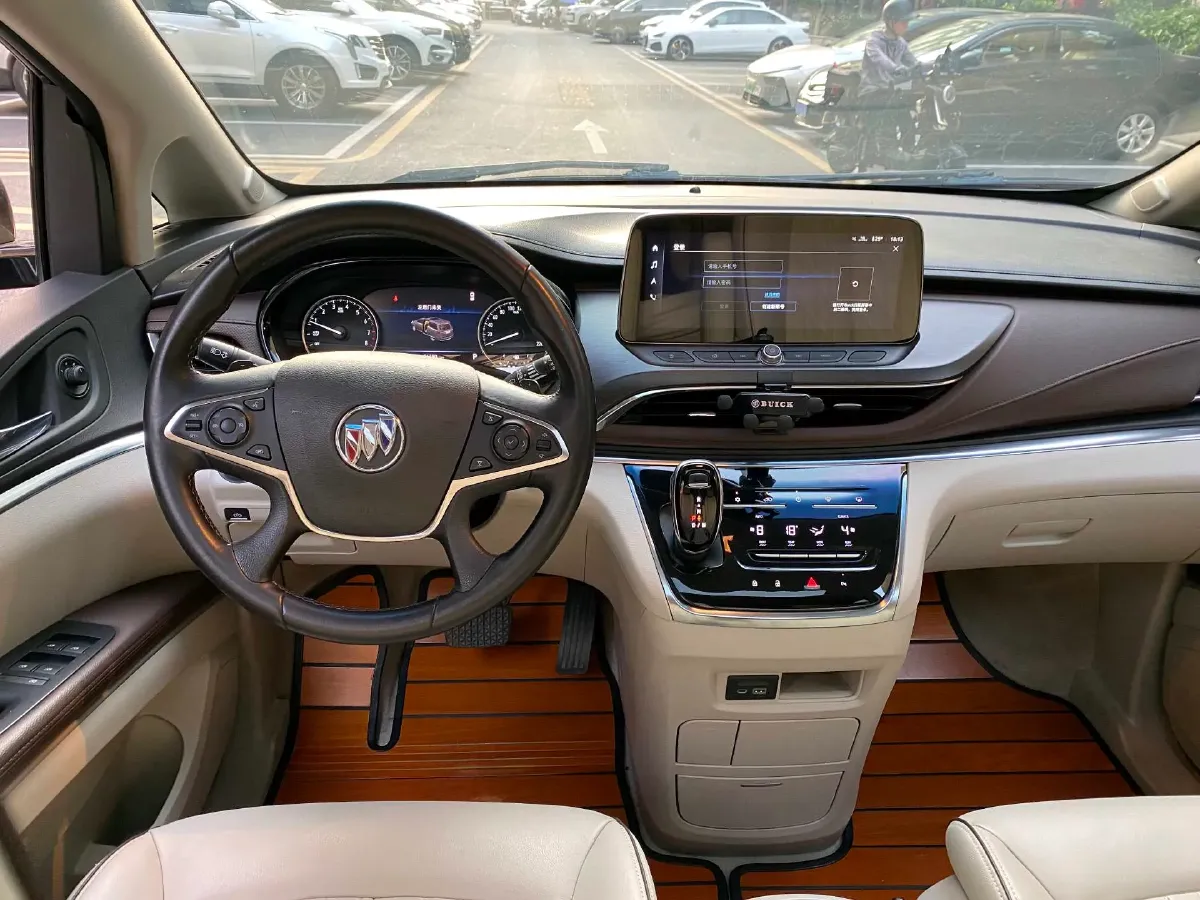 2021 Buick GL8 2.0T 237HP L4 9AT,autocango,china used car exporter,china ev exporter,chinese used car exporter,chinese used ev exporter
