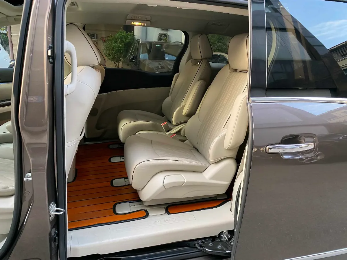 2021 Buick GL8 2.0T 237HP L4 9AT,autocango,china used car exporter,china ev exporter,chinese used car exporter,chinese used ev exporter