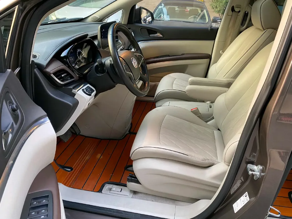 2021 Buick GL8 2.0T 237HP L4 9AT,autocango,china used car exporter,china ev exporter,chinese used car exporter,chinese used ev exporter