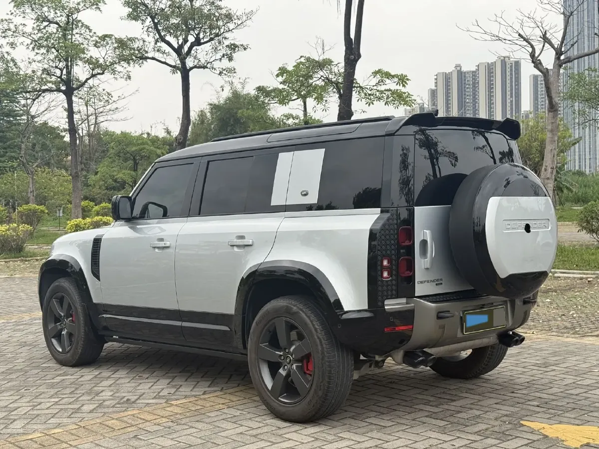 2023 Land Rover Defender 3.0T 400HP L6 8AT,autocango,china used car exporter,china ev exporter,chinese used car exporter,chinese used ev exporter