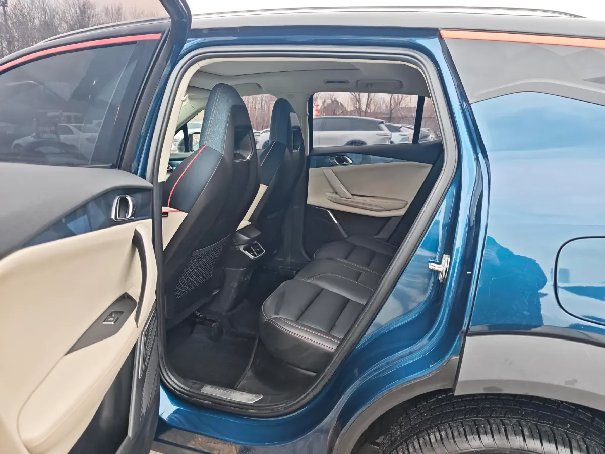 2020 LYNK&CO 06 1.5T 177HP L3 7DCT,autocango,china used car exporter,china ev exporter,chinese used car exporter,chinese used ev exporter