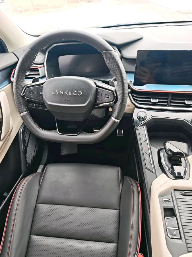 2020 LYNK&CO 06 1.5T 177HP L3 7DCT,autocango,china used car exporter,china ev exporter,chinese used car exporter,chinese used ev exporter