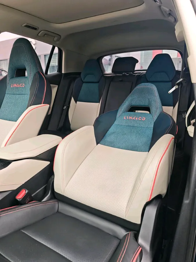 2020 LYNK&CO 06 1.5T 177HP L3 7DCT,autocango,china used car exporter,china ev exporter,chinese used car exporter,chinese used ev exporter