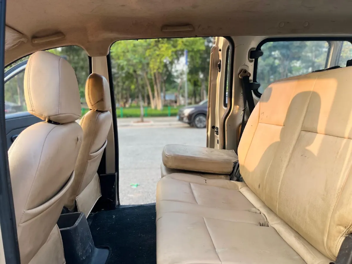 2019 WuLing HongGuang V 1.5L 99HP L4 6MT,autocango,china used car exporter,china ev exporter,chinese used car exporter,chinese used ev exporter