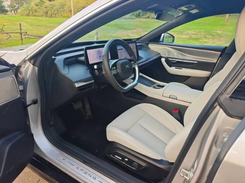 2023 Xpeng P7 BEV 86.2KWH,autocango,china used car exporter,china ev exporter,chinese used car exporter,chinese used ev exporter