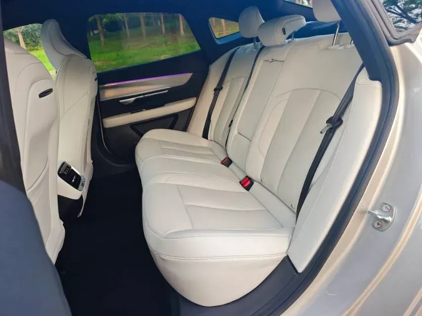 2023 Xpeng P7 BEV 86.2KWH,autocango,china used car exporter,china ev exporter,chinese used car exporter,chinese used ev exporter