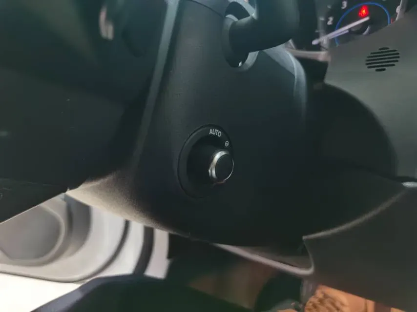 2020 Jaguar XFL 2.0T 200HP L4 8AT,autocango,china used car exporter,china ev exporter,chinese used car exporter,chinese used ev exporter