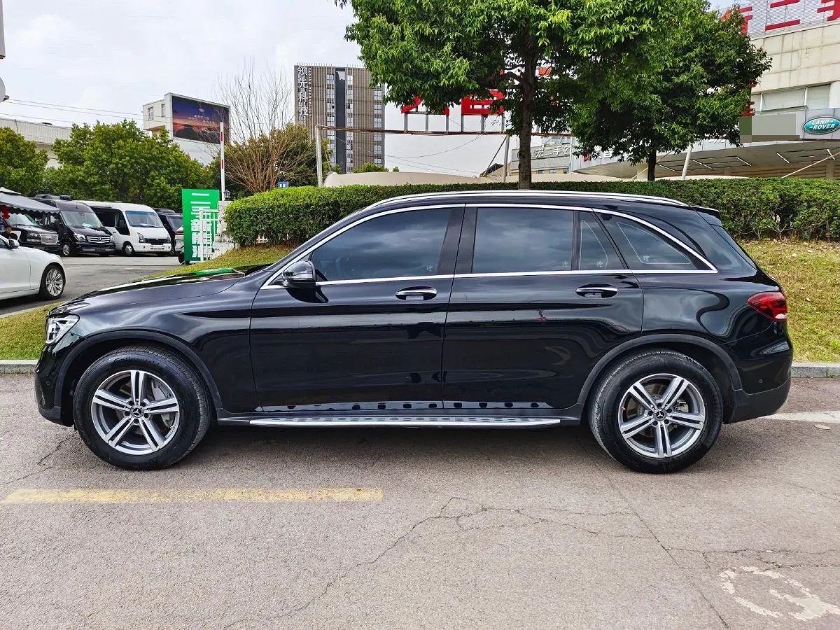 2021 Mercedes-Benz GLC Class 2.0T 197HP L4 9AT,autocango,china used car exporter,china ev exporter,chinese used car exporter,chinese used ev exporter