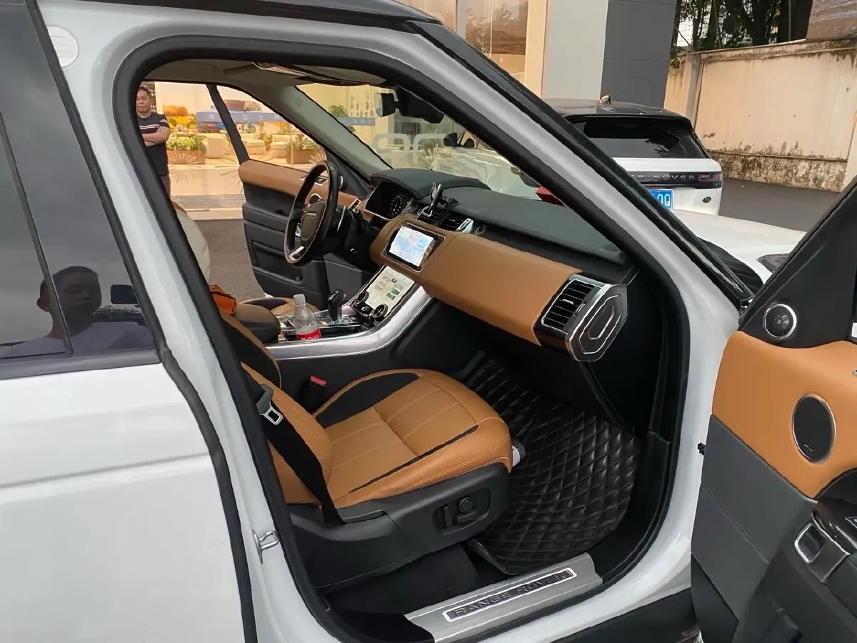 2022 Land Rover Range Rover Sport 3.0T 360HP L6 8AT,autocango,china used car exporter,china ev exporter,chinese used car exporter,chinese used ev exporter