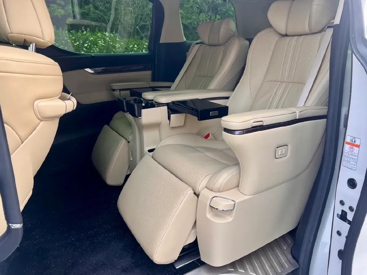 2020 Toyota Alphard 2.5L 117HP L4 E-CVT Hybrid,autocango,china used car exporter,china ev exporter,chinese used car exporter,chinese used ev exporter