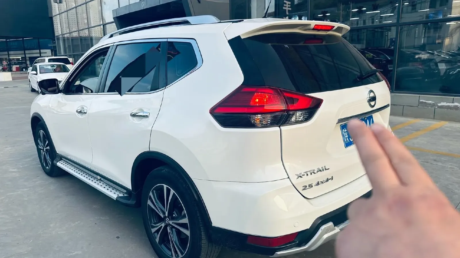 2019 Nissan X-Trail 2.5L 186HP L4 CVT,autocango,china used car exporter,china ev exporter,chinese used car exporter,chinese used ev exporter