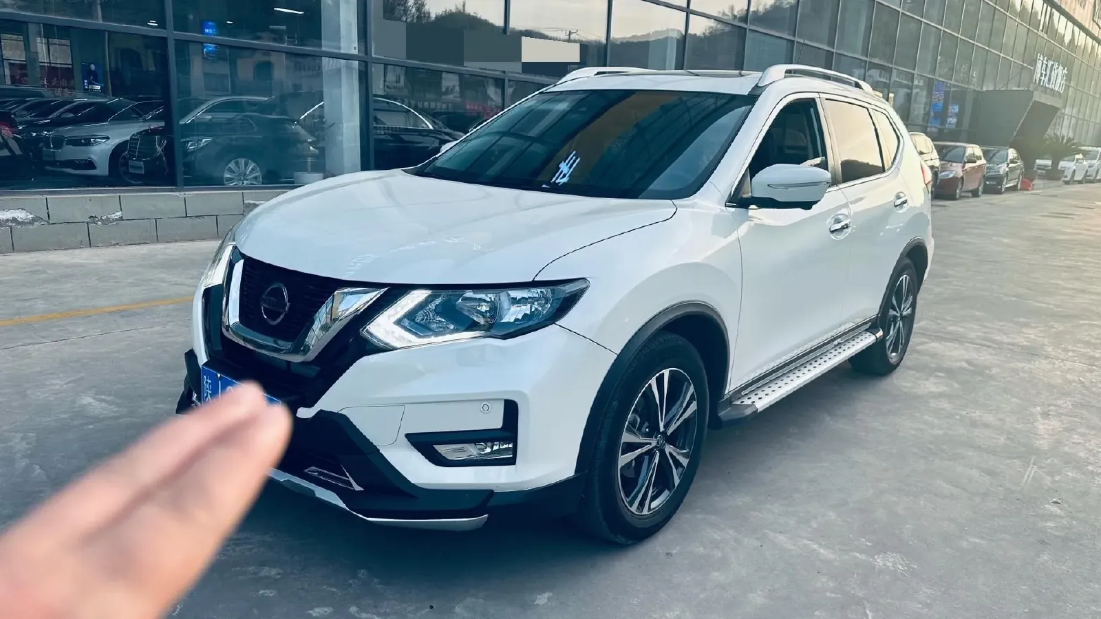 2019 Nissan X-Trail 2.5L 186HP L4 CVT,autocango,china used car exporter,china ev exporter,chinese used car exporter,chinese used ev exporter