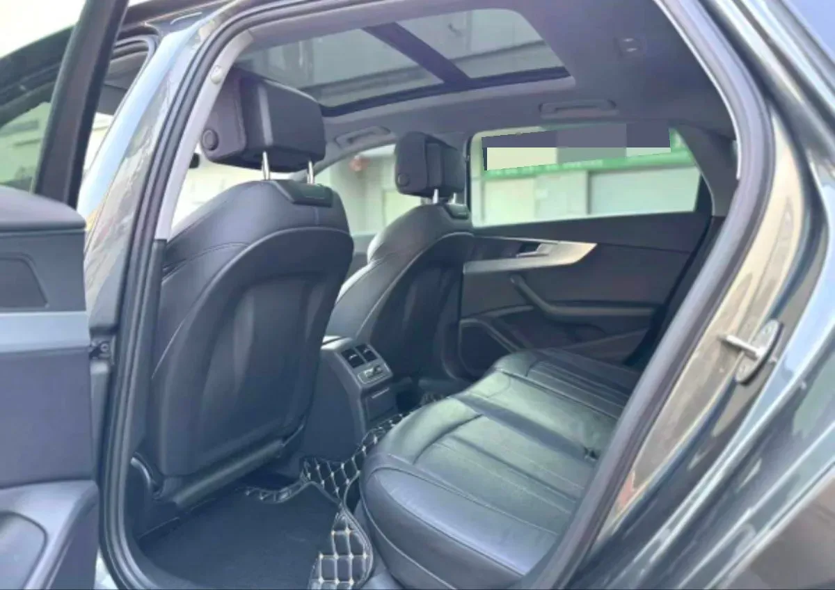 2020 Audi A4L 2.0T 190HP L4 7DCT,autocango,china used car exporter,china ev exporter,chinese used car exporter,chinese used ev exporter