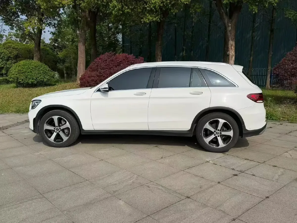 2022 Mercedes-Benz GLC Class 2.0T 197HP L4 9AT,autocango,china used car exporter,china ev exporter,chinese used car exporter,chinese used ev exporter