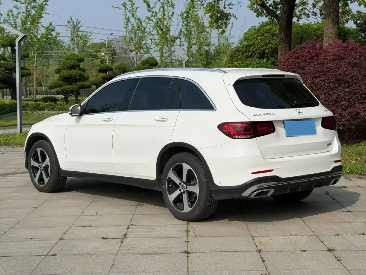 2022 Mercedes-Benz GLC Class 2.0T 197HP L4 9AT,autocango,china used car exporter,china ev exporter,chinese used car exporter,chinese used ev exporter